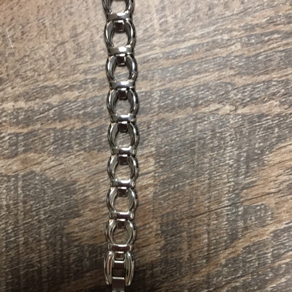 🌻Bulova Bracelet Watch Stainless Steel Analog - Picture 5 of 12